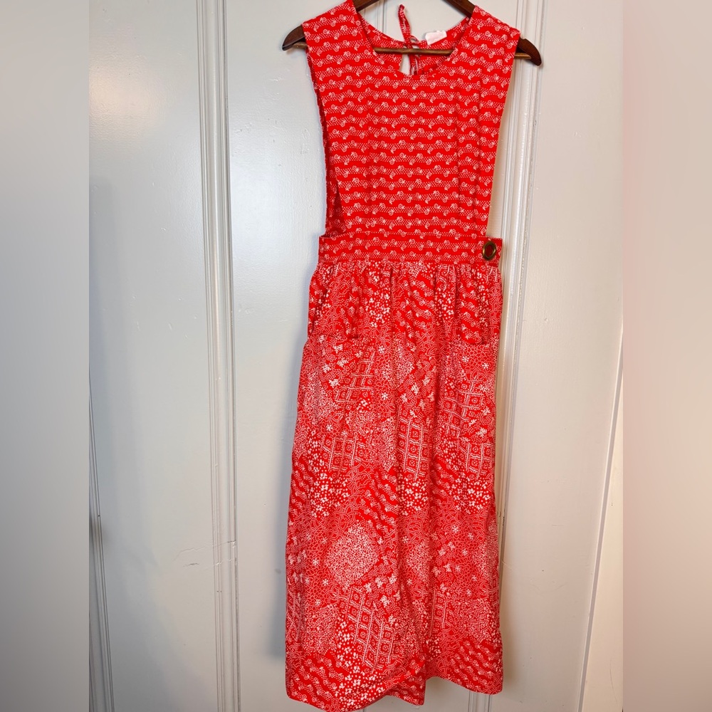 Vintage 70's Design House Apron Dress Smock Cotton Red Floral Patchwork Print‎